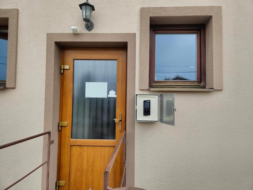 Penzion Pod Zamkom-Boleráz Exterior foto